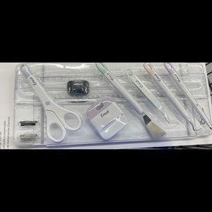 Cricut tool kit